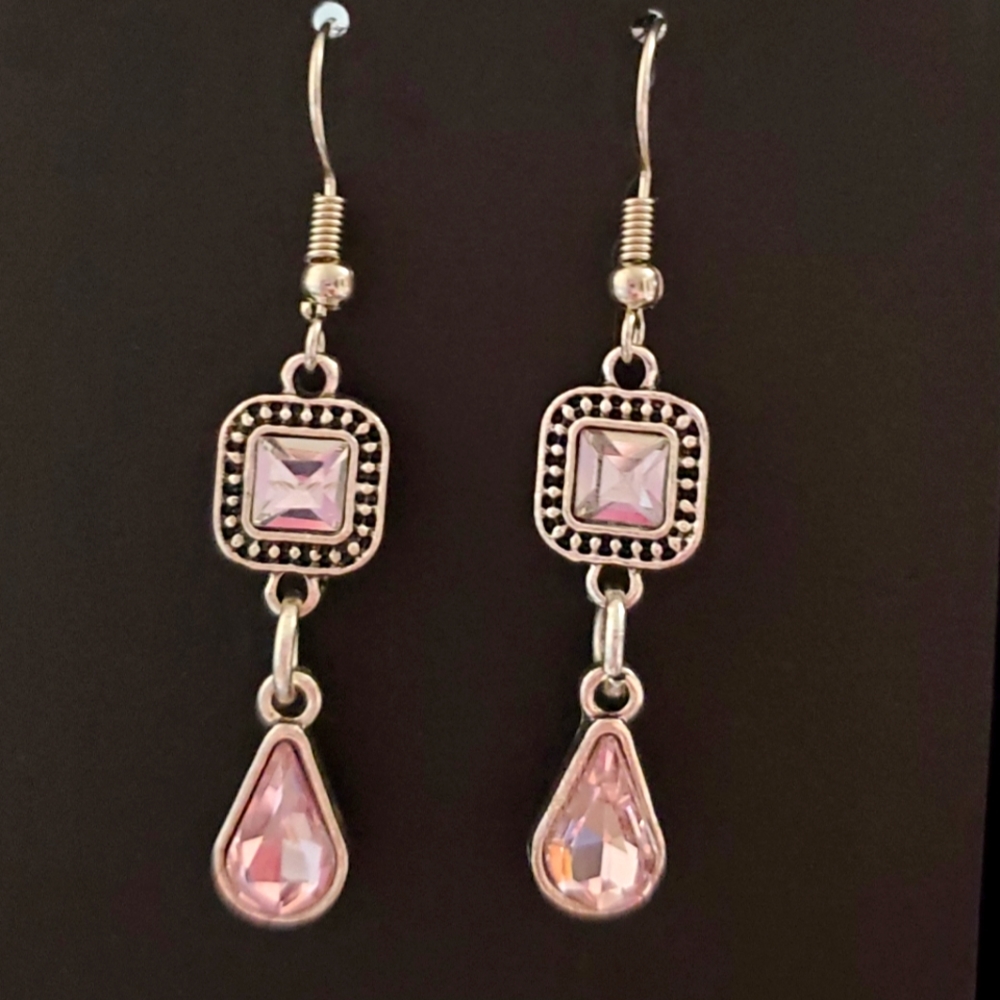 Clear and Pink teardrpp dangle earrings